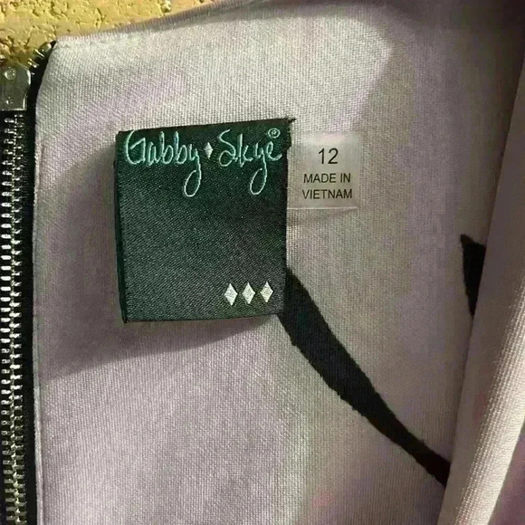 Gabby Skye Midi Dress - Picture 2 of 4